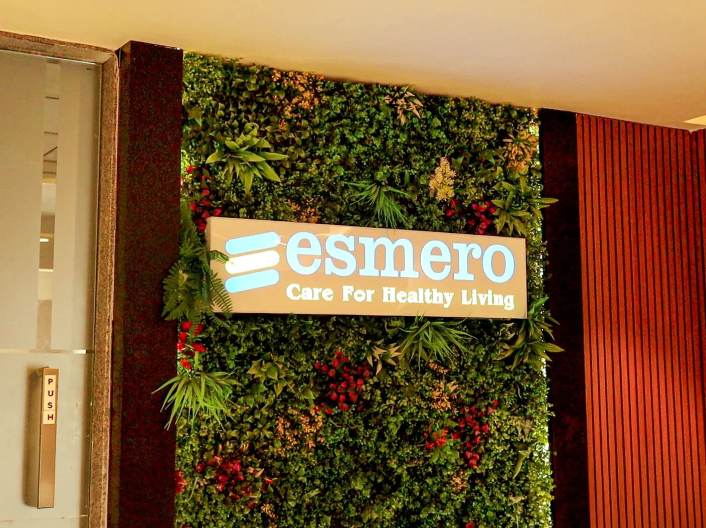 esmero_office_1 esmero_office_1